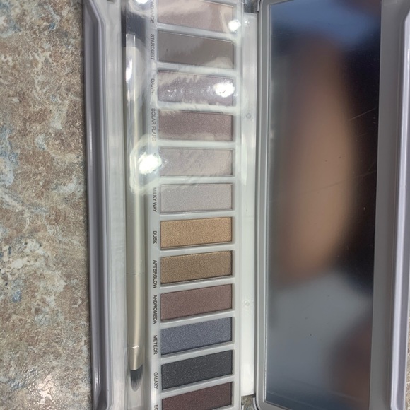 Pure cosmetics brand new never used - Picture 3 of 3